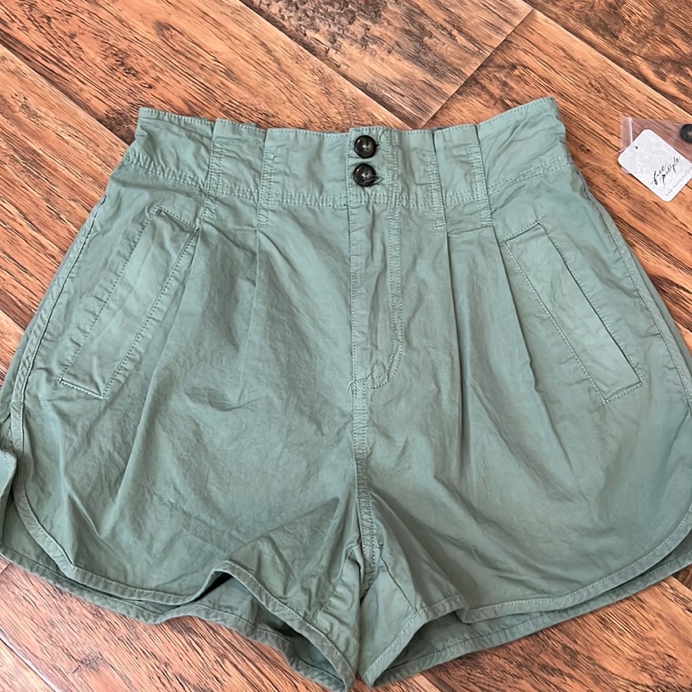 Free People Pleated Shorty Pull On Shorts